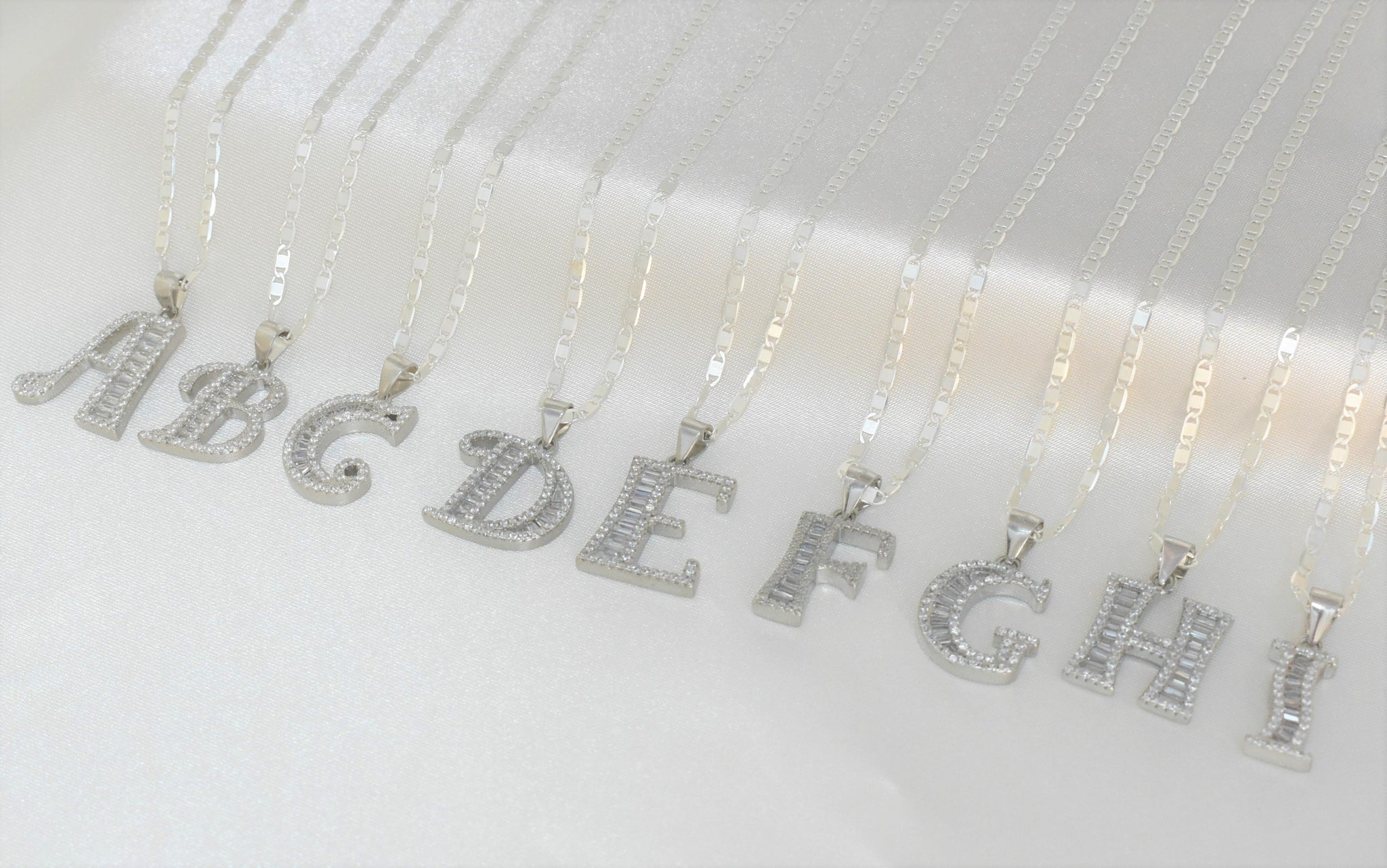 Letter Pendant 925 Sterling Silver Dijes de Plata Initials A-Z Baguette Charms Necklace