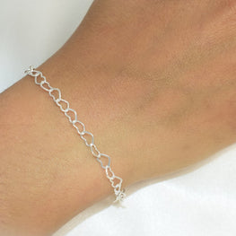 Heart Bracelet, Minimalist Layering Chain, Charm & friendship bracelet, Gift