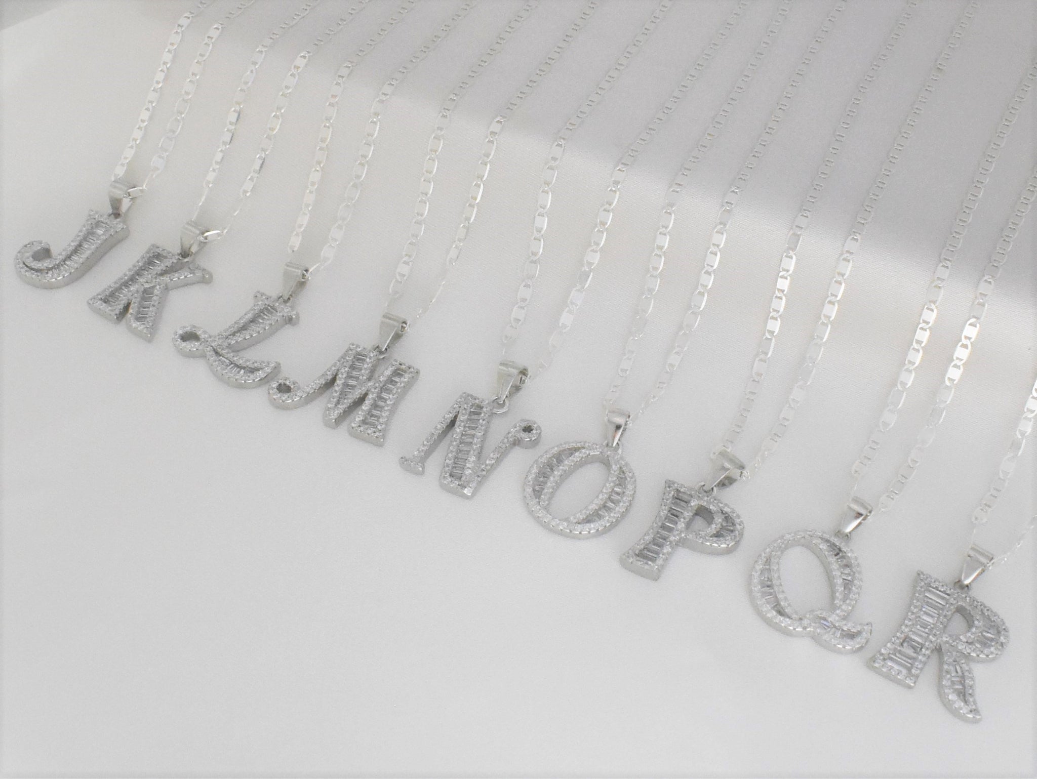 Letter Pendant 925 Sterling Silver Dijes de Plata Initials A-Z Baguette Charms Necklace