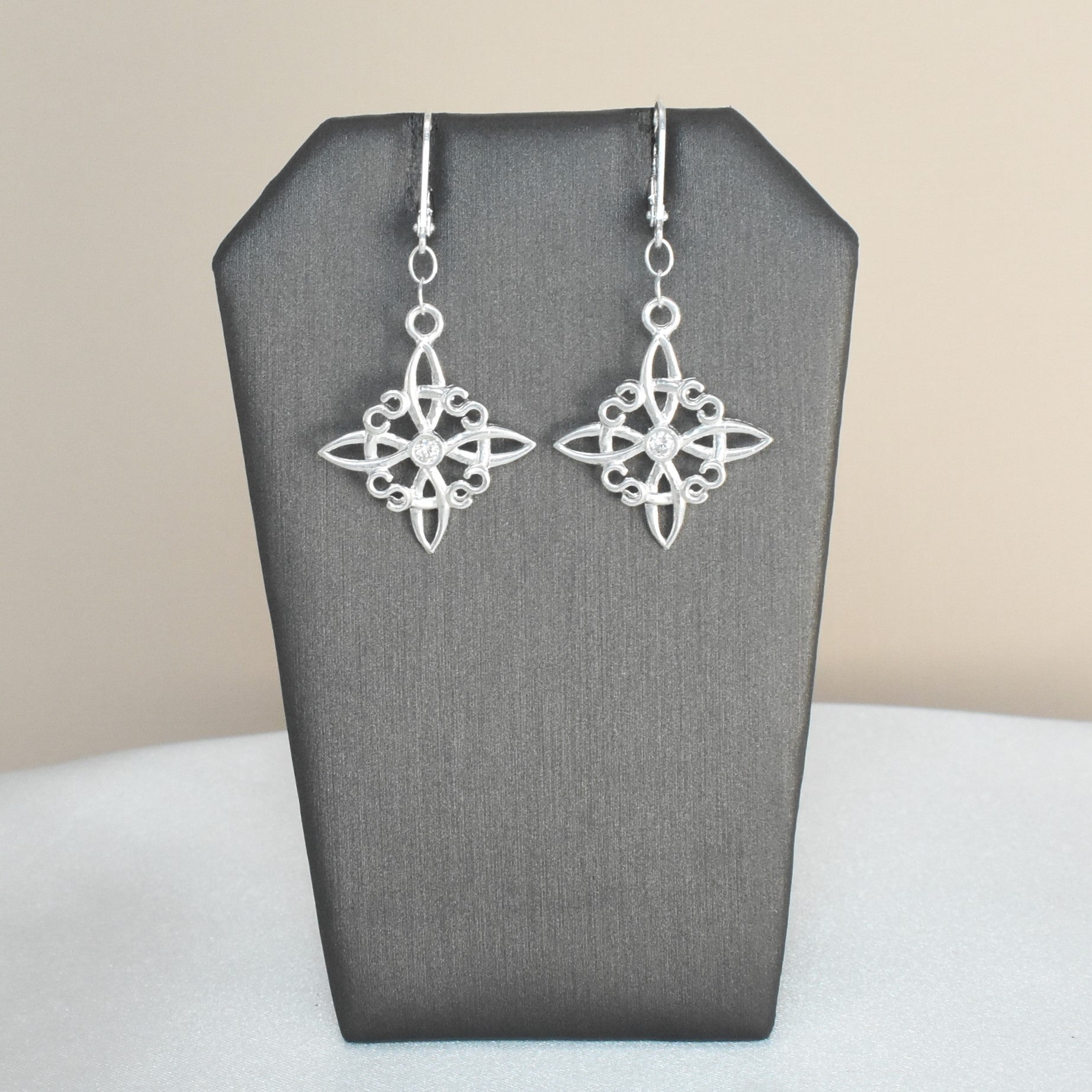 Witch Knot Celtic Sterling Silver Earrings - Nudo de Bruja - Dangle Drop Earrings for Her