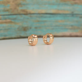 Plain Gold plated and Silver Plated Huggie Earrings, for Men and Women